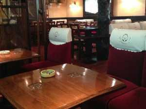 スカラ座高島ベースカフェの椅子